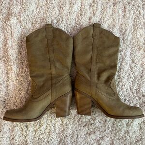 Elegant Taupe Women's Cowgirl Boots